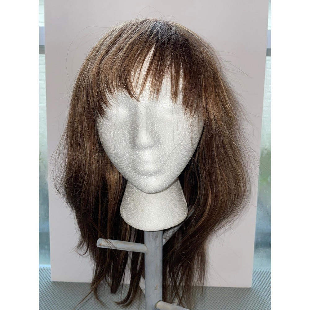 TitleBrown Highlighted Wig with Bangs Sz S Medium Long Layered Straight 16"